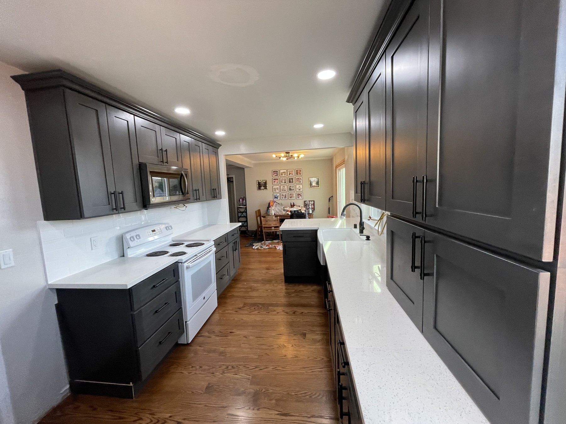 Finished kitchen remodeling photo