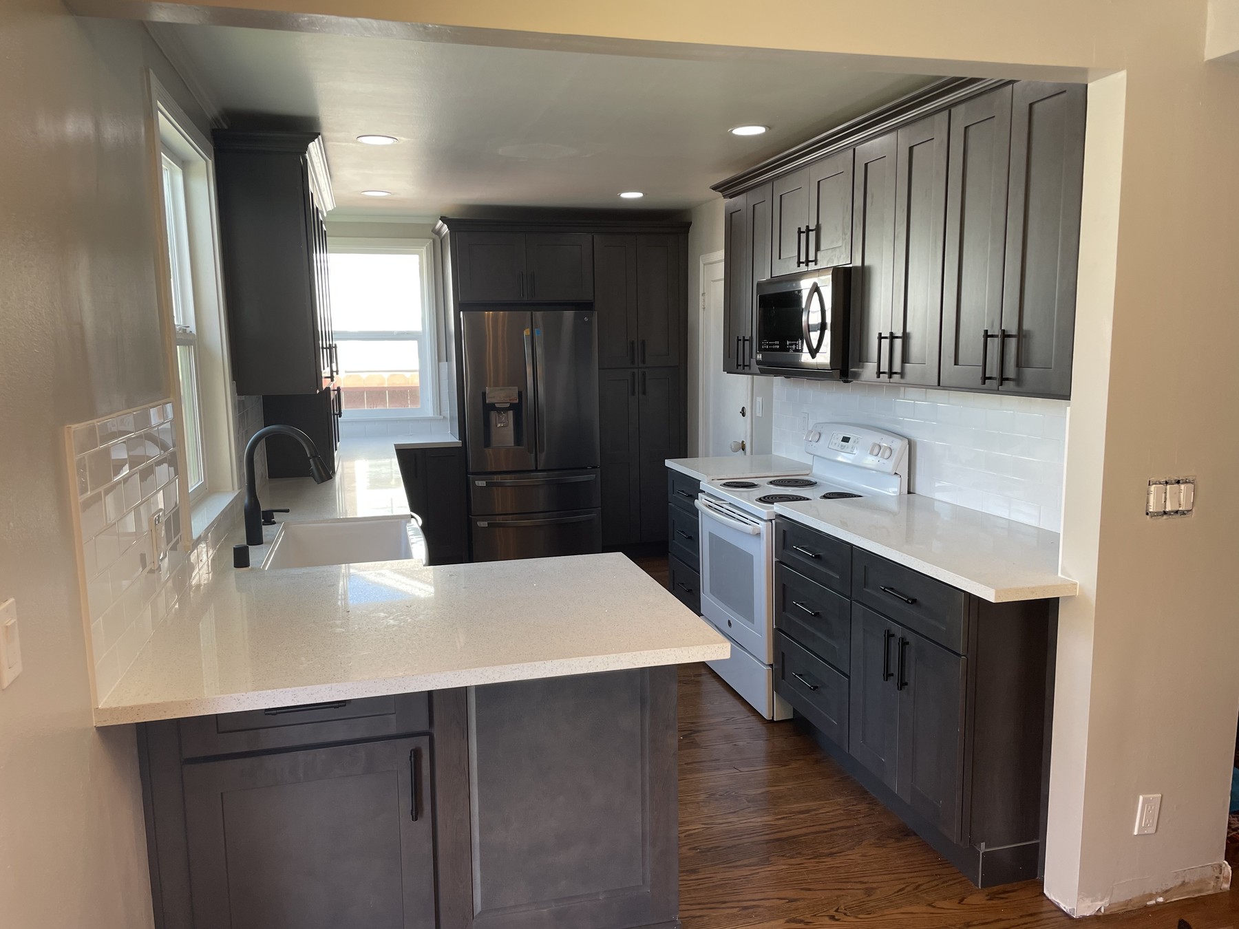 Finished kitchen remodeling photo